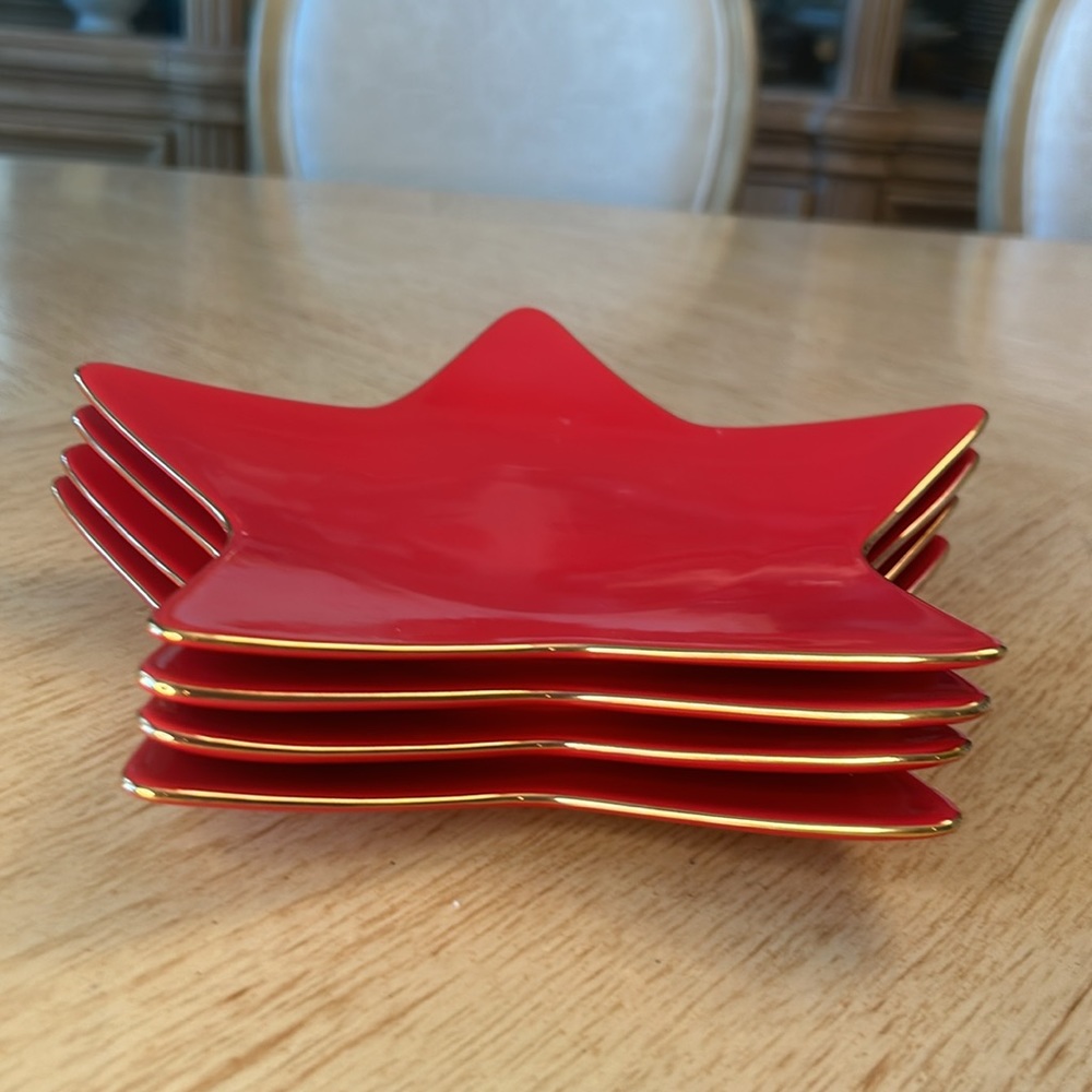 Williams-Sonoma Star Plates (4) - Picture 4 of 9